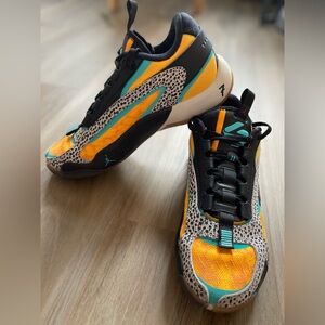 Nike Air Jordan Luka 2 PF Doncic 
The Pitch Safari
Laser Orange/Hyper Jade/Black